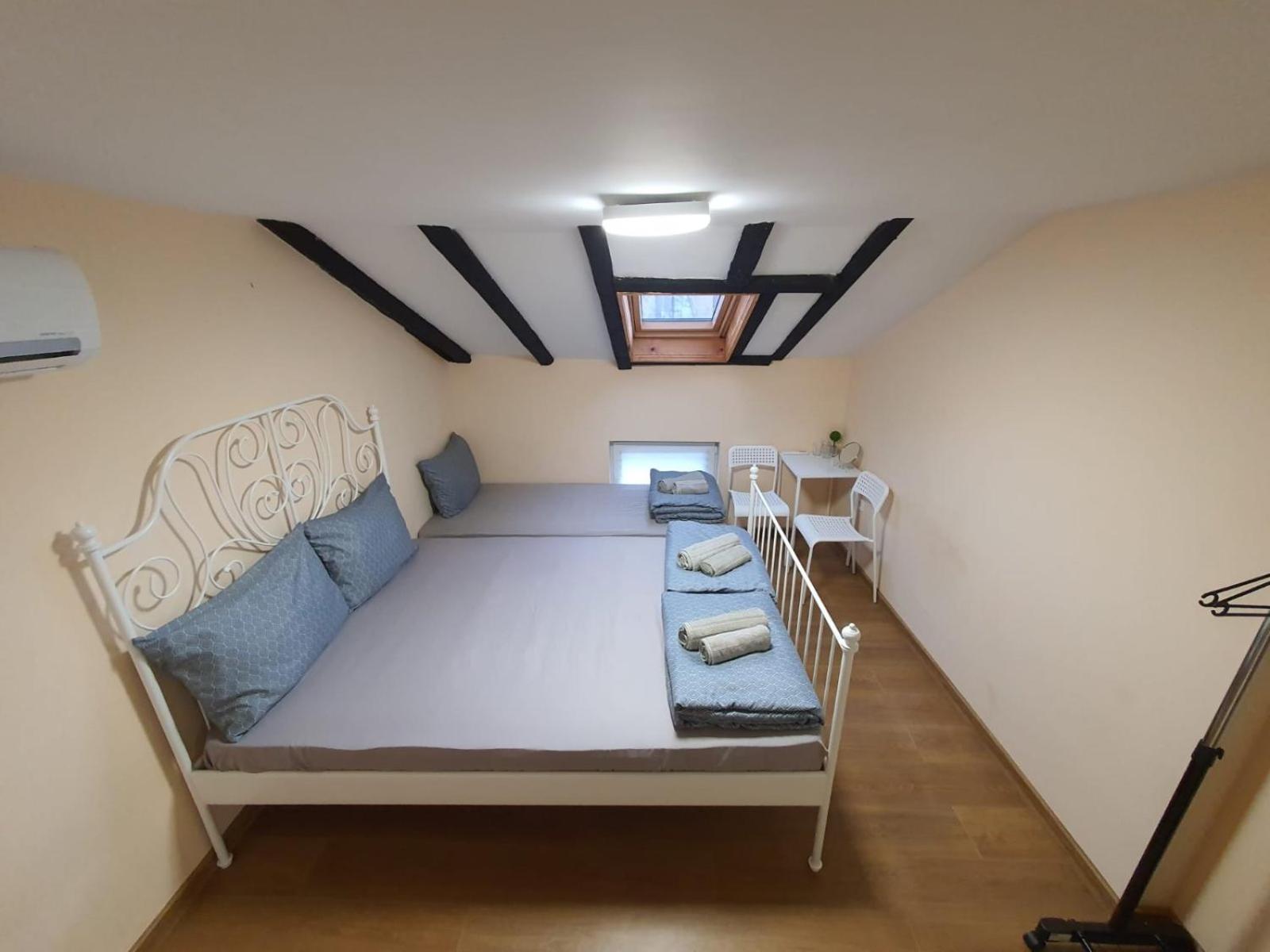 Downtown - Han Teo Suites - Center Plovdiv - Kapana Art District Bilik gambar